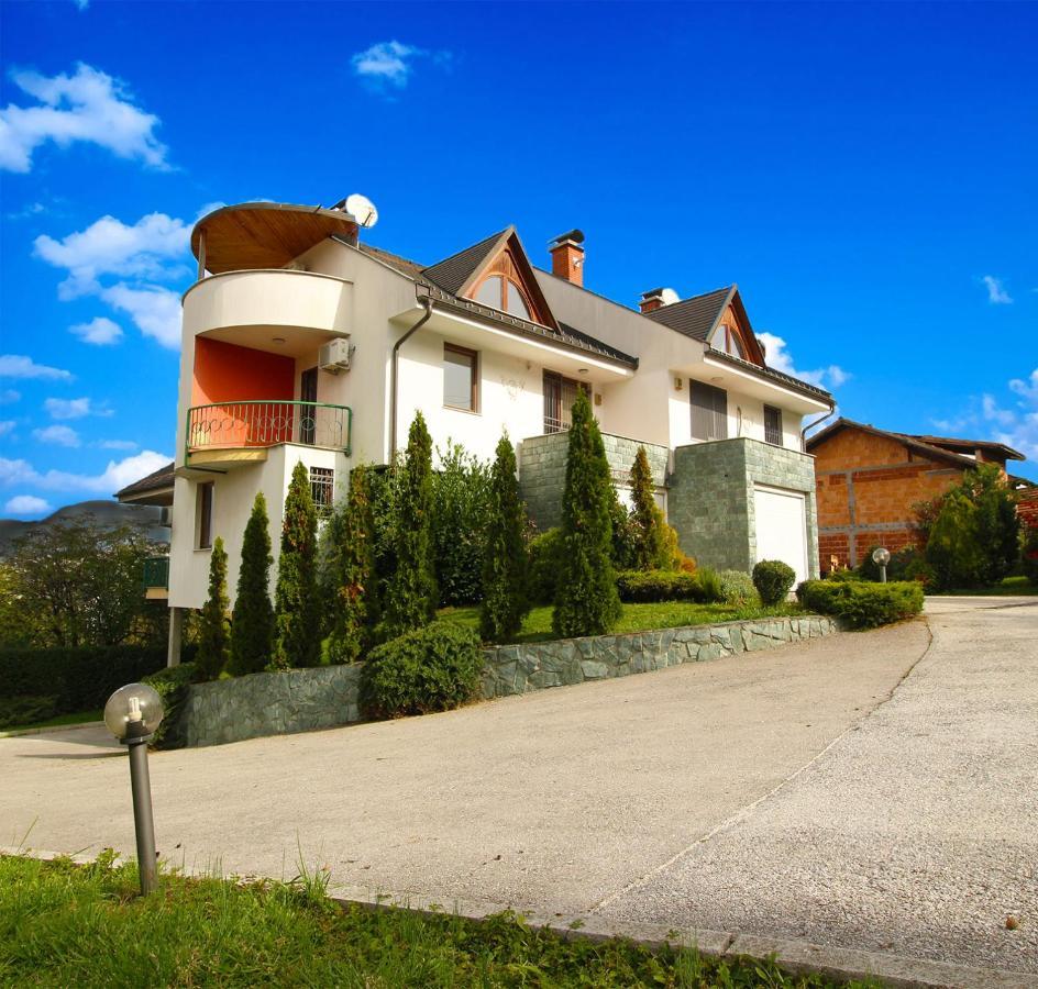 Villa Skenderija East By Poppy Saraievo Exterior foto